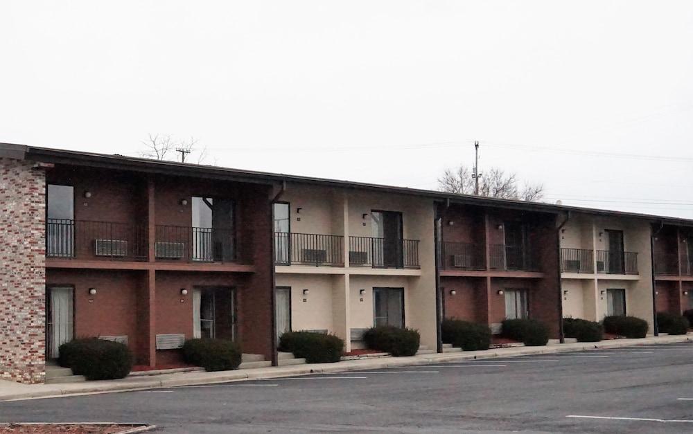 Travelodge By Wyndham Wytheville Esterno foto