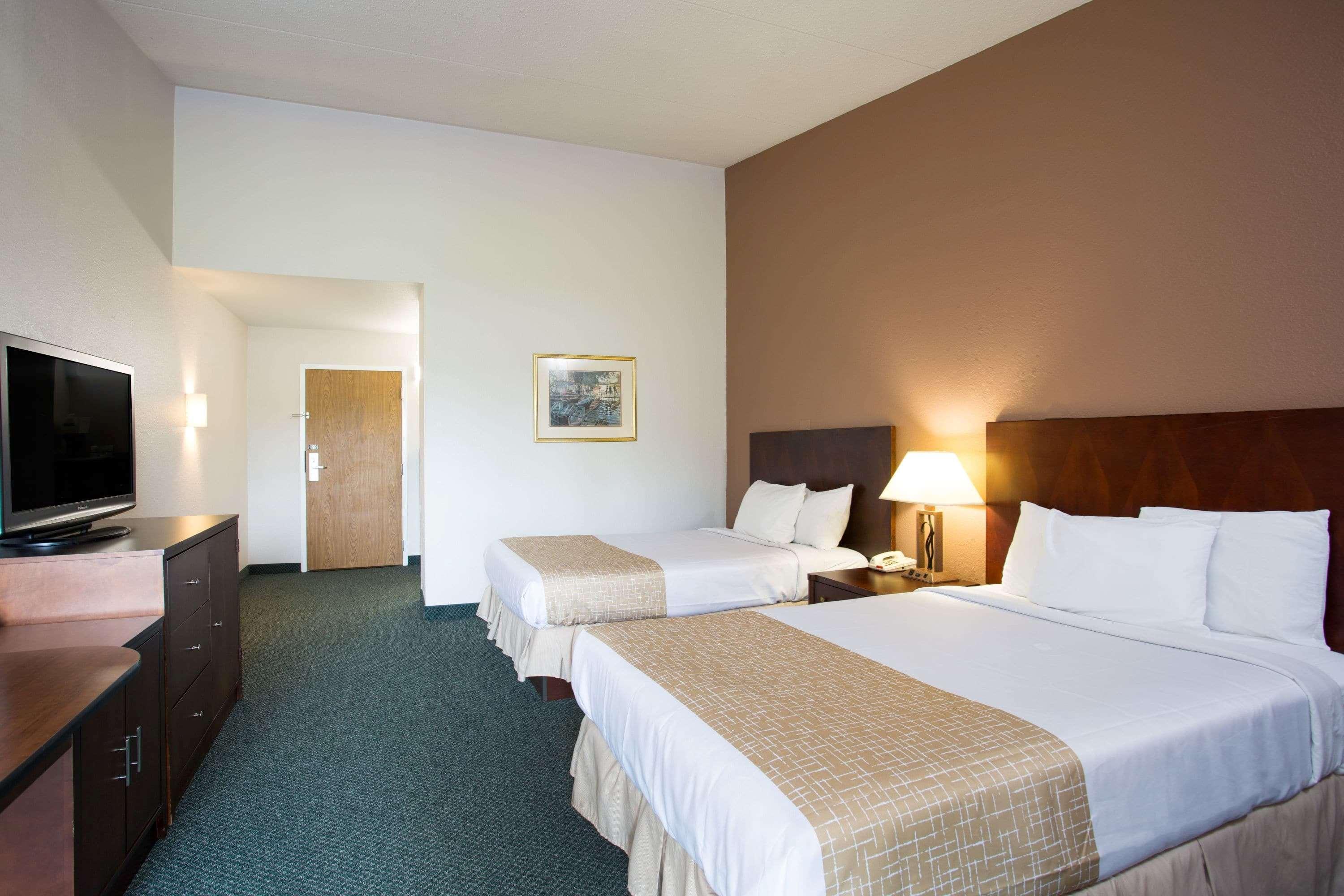 Travelodge By Wyndham Wytheville Esterno foto