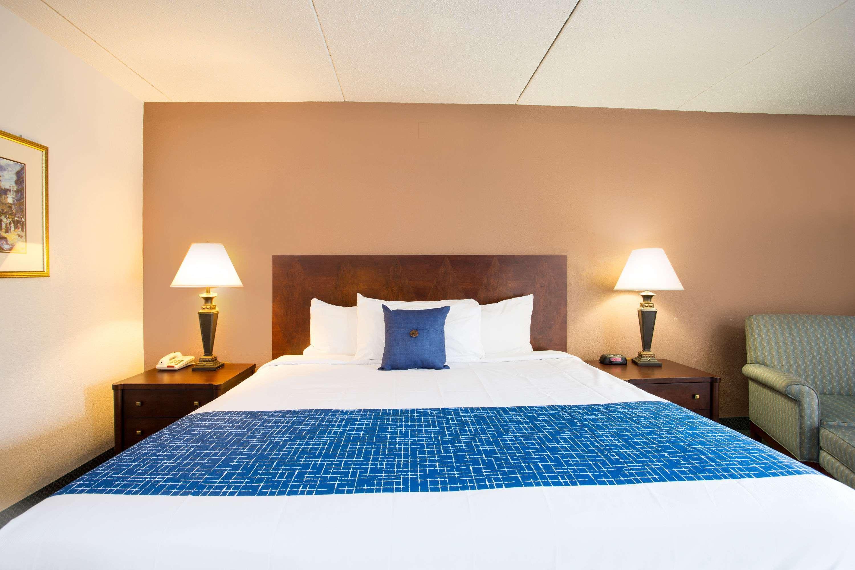 Travelodge By Wyndham Wytheville Esterno foto
