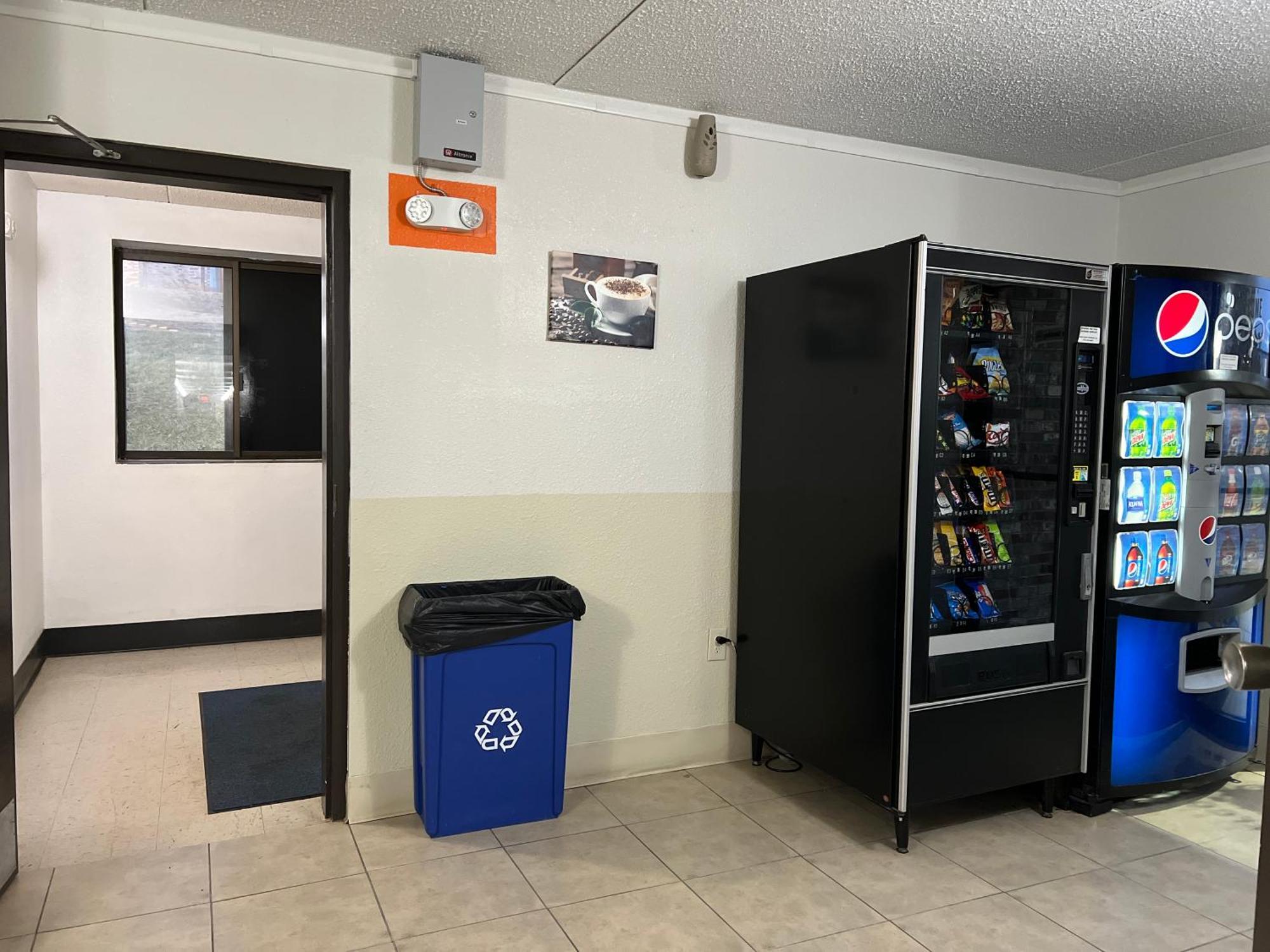 Travelodge By Wyndham Wytheville Esterno foto