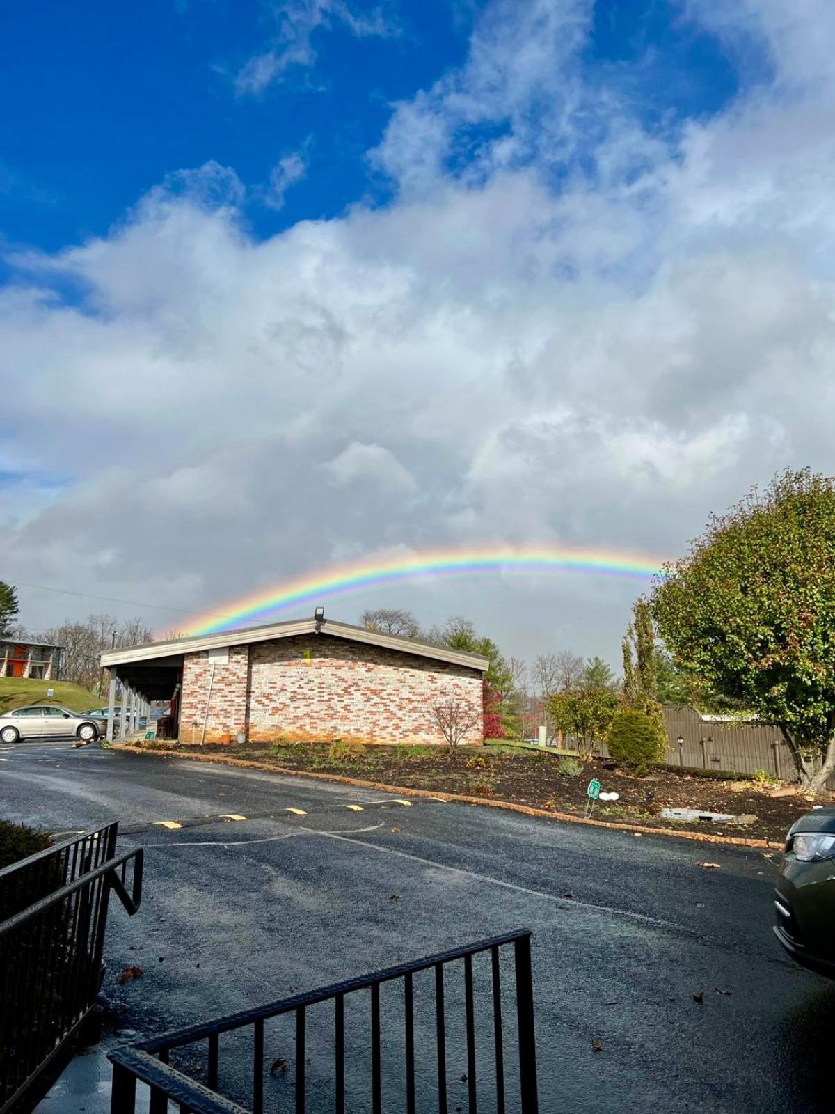 Travelodge By Wyndham Wytheville Esterno foto