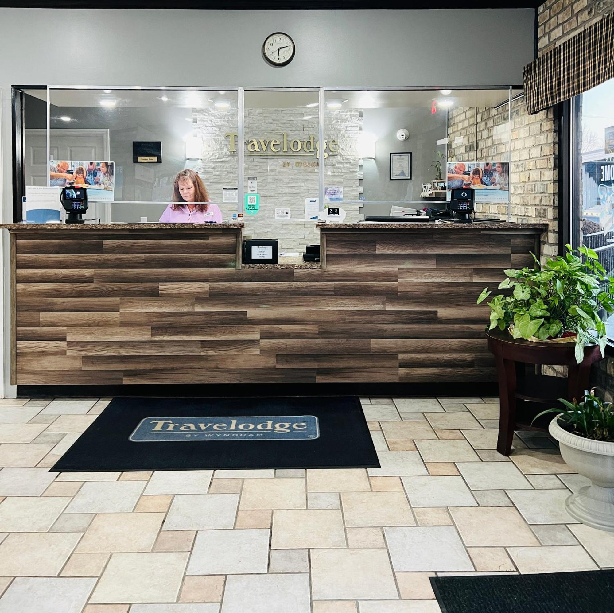 Travelodge By Wyndham Wytheville Esterno foto
